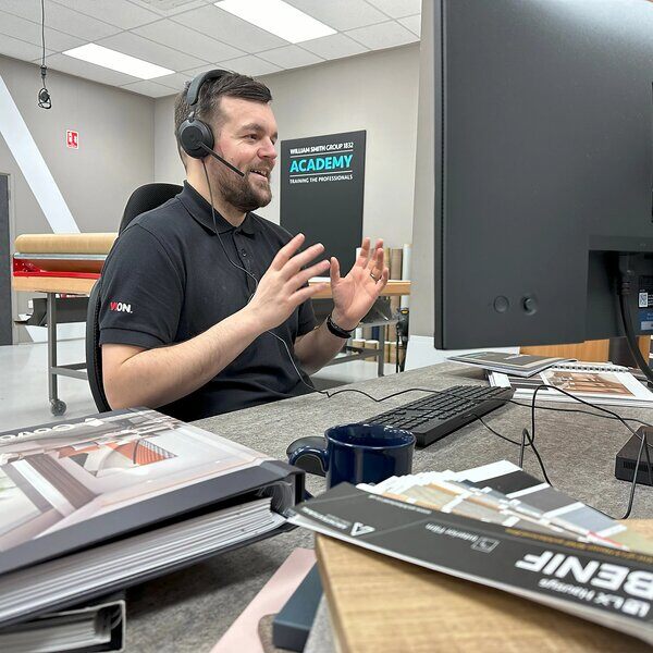 ONLINE TRAINING _ 083955260 - WS Email body square image